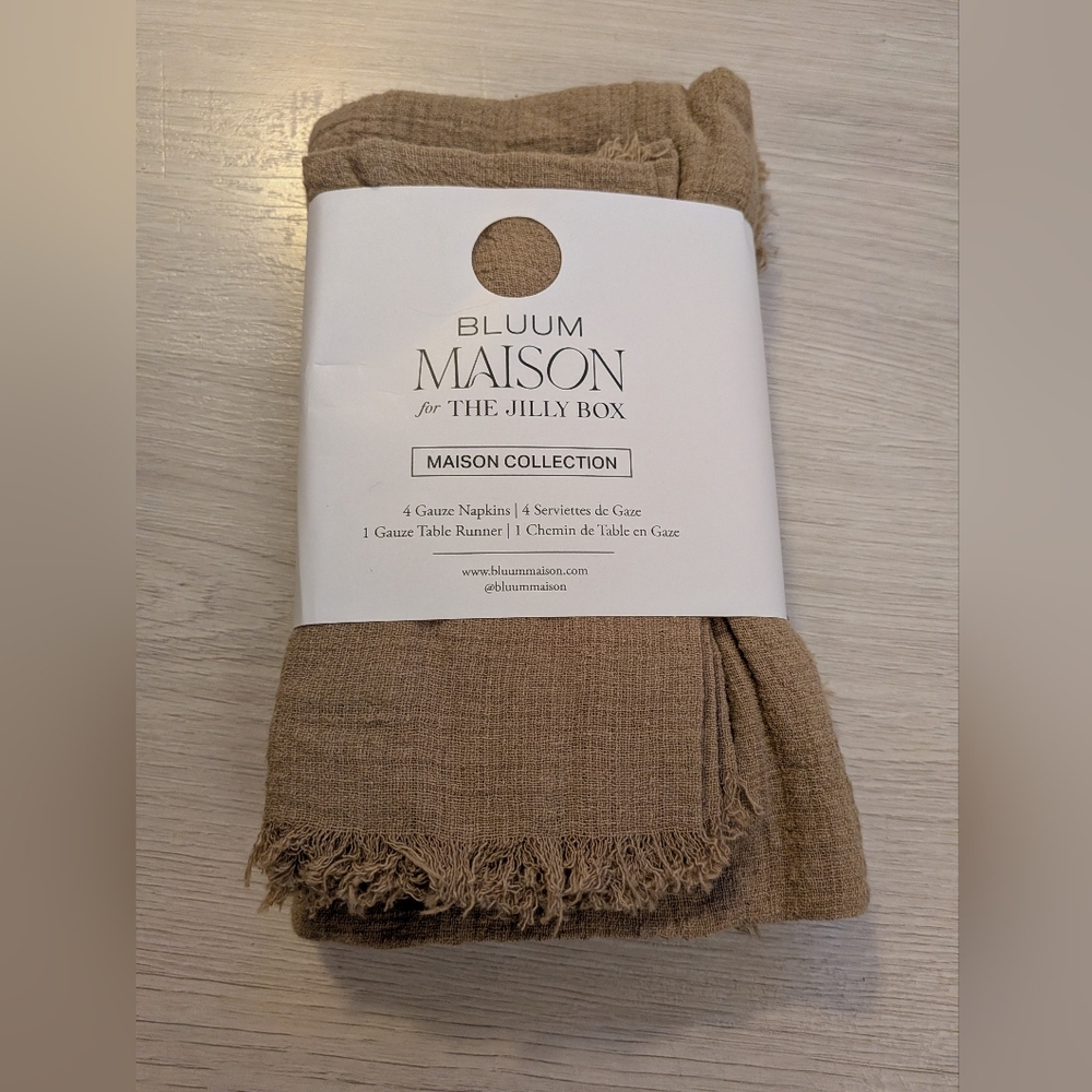 Bluum Maison: The Jilly Set - 4 Napkins & Runner - Brown Cotton Gauze